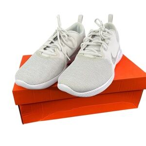 Nike Unisex Race Running Shoe, size 11